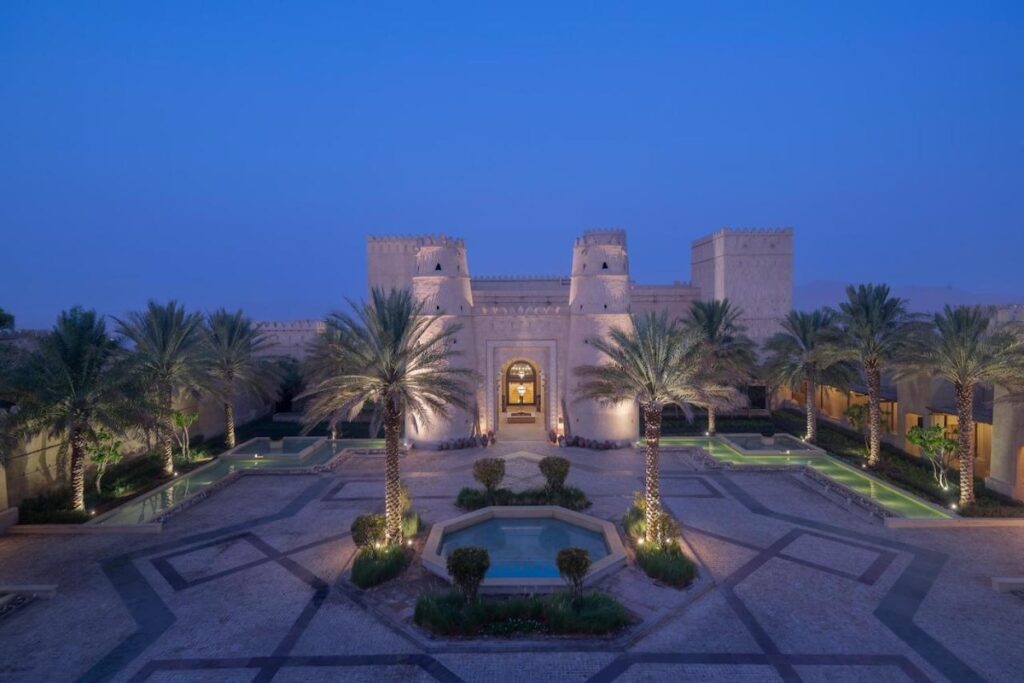 Hotel nel deserto di Dubai